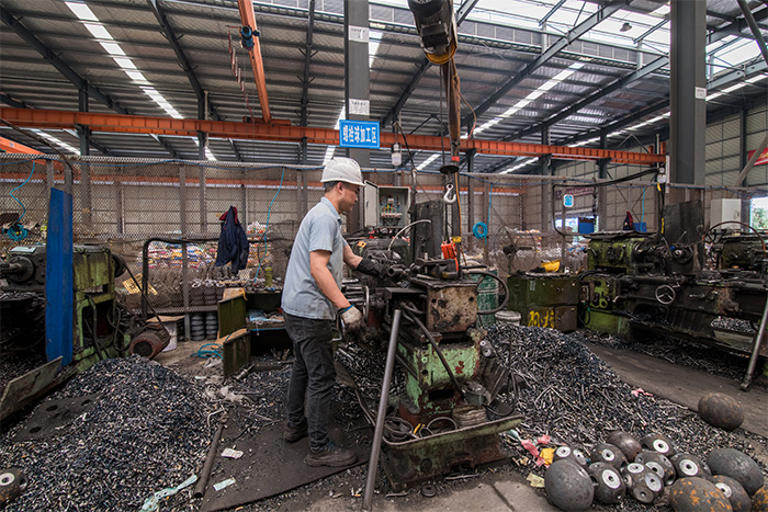 双鸭山网架配件-螺栓球加工车间